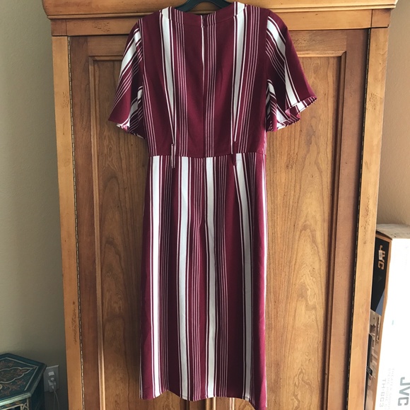 Lovers + Friends Burgundy Striped Short Sleeve Surplice Dress Small - Picture 6 of 12